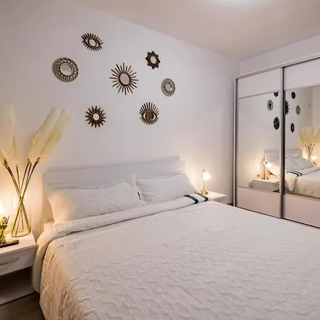 Onix D9 - 3 Appartement Năvodari